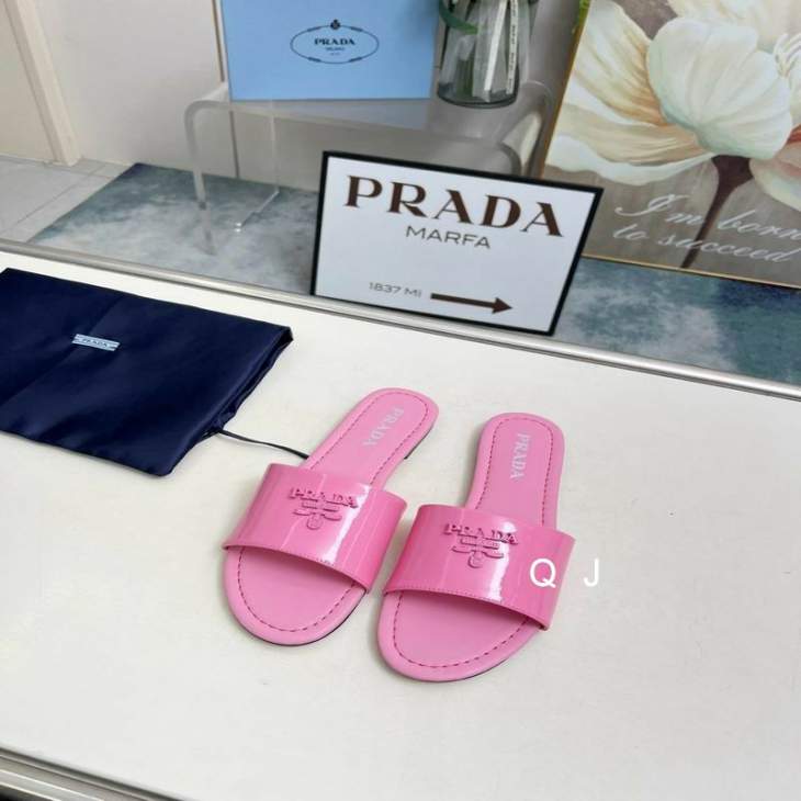 Picture of Prada Slippers _SKUPradasz35-40XJ0601145